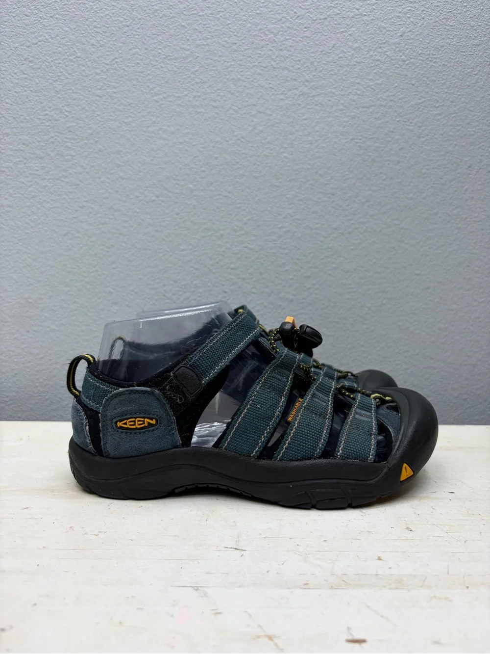 Keen Blue Newport H2 Fishing Sandals Size 3 Boys